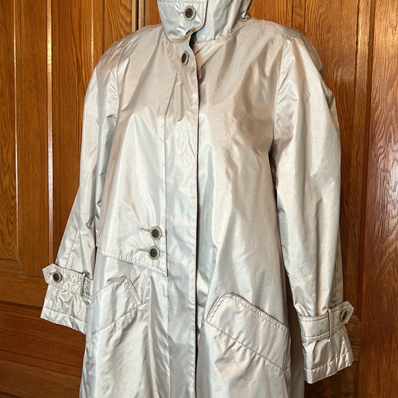 Otello Pelle Champagne colored Raincoat size 13/14 - Picture 7 of 8